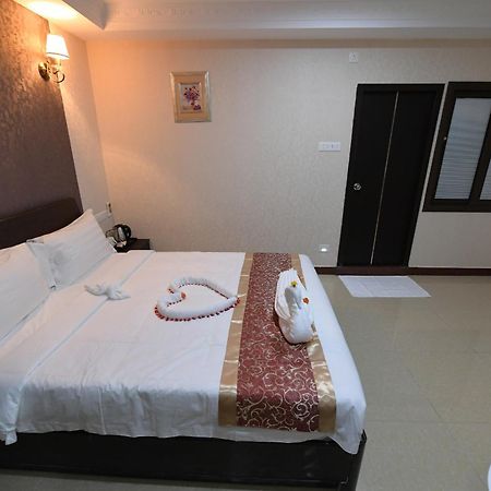 Coastal Grand Hotel Sampath Tiruchirappalli Exterior photo